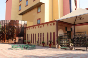 Pink Pearl Hotel